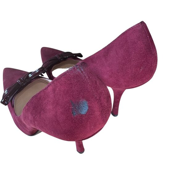 Prada Burgundy Red Suede Pointed Toe Heels Pumps w/ Bow Accent Size 39 - Picture 7 of 11